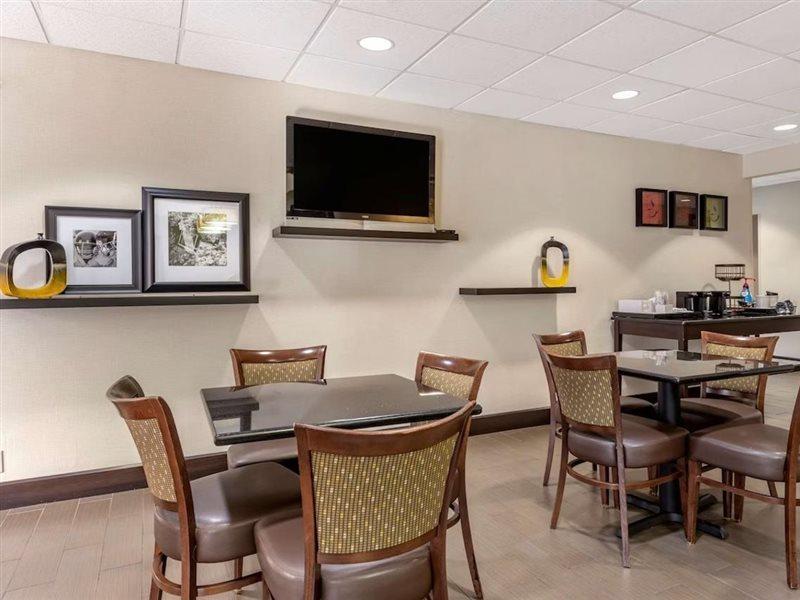Wingate By Wyndham Buckhannon Esterno foto